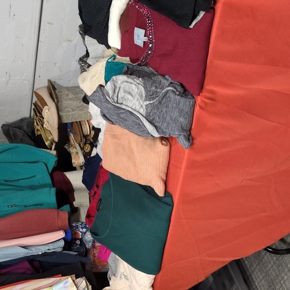 Super Sweater Sunday! - Picture 5 of 9